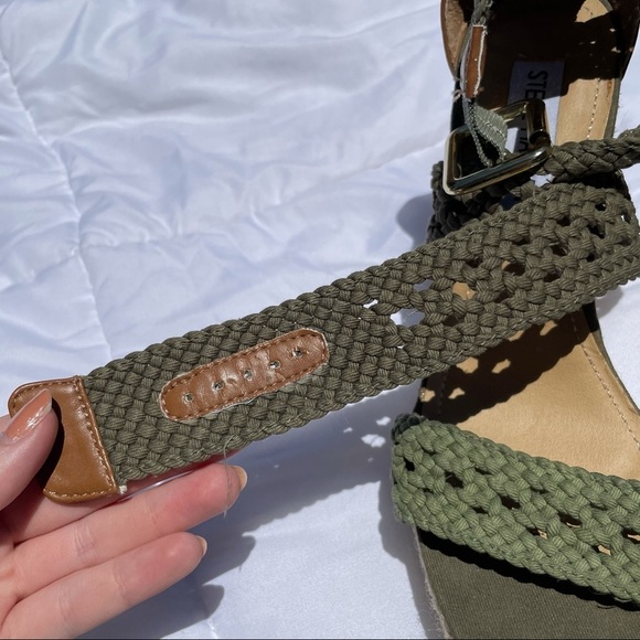 Steve Madden Beige And Green Bohemian Crochet Open Toe Espadrille Heel Wedges - Picture 9 of 11